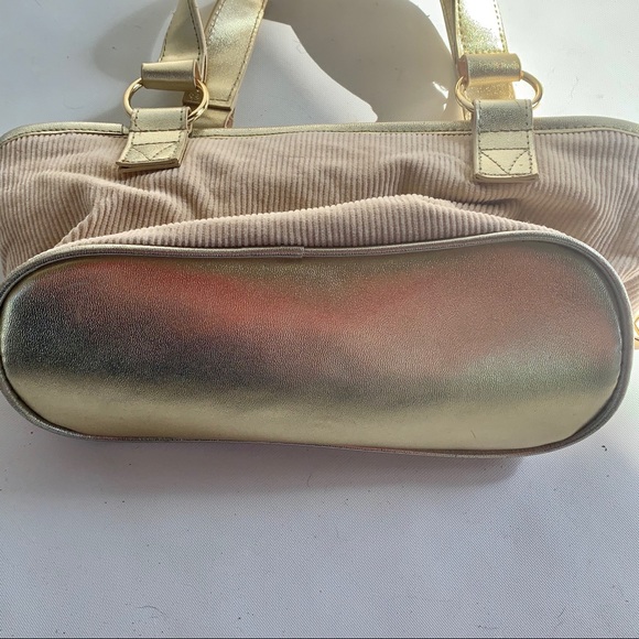 L.E.I. Corduroy Purse with Gold Accents - Picture 5 of 10